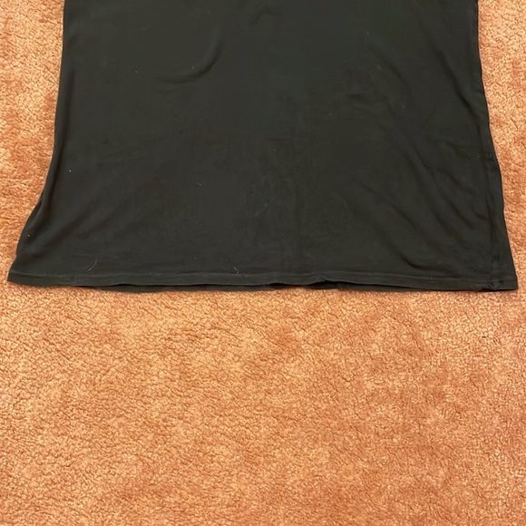 Women’s James Perse Made in USA black v-neck t-shirt - Picture 7 of 7